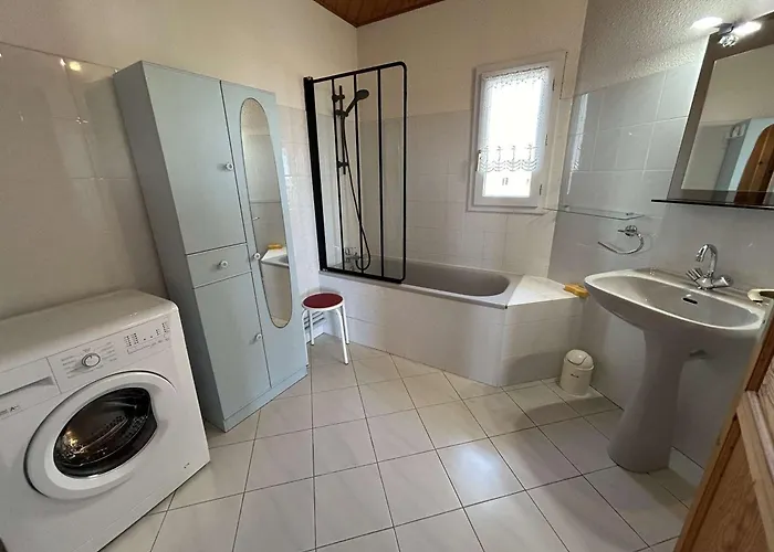 2 Pieces Avec Balcon, Proche Et Golf - Jean De Monts - Fr-1-224c-285