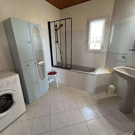 2 Pieces Avec Balcon, Proche Et Golf - Jean De Monts - Fr-1-224c-285